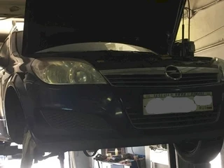 Замена прокладки масляного насоса Opel Astra